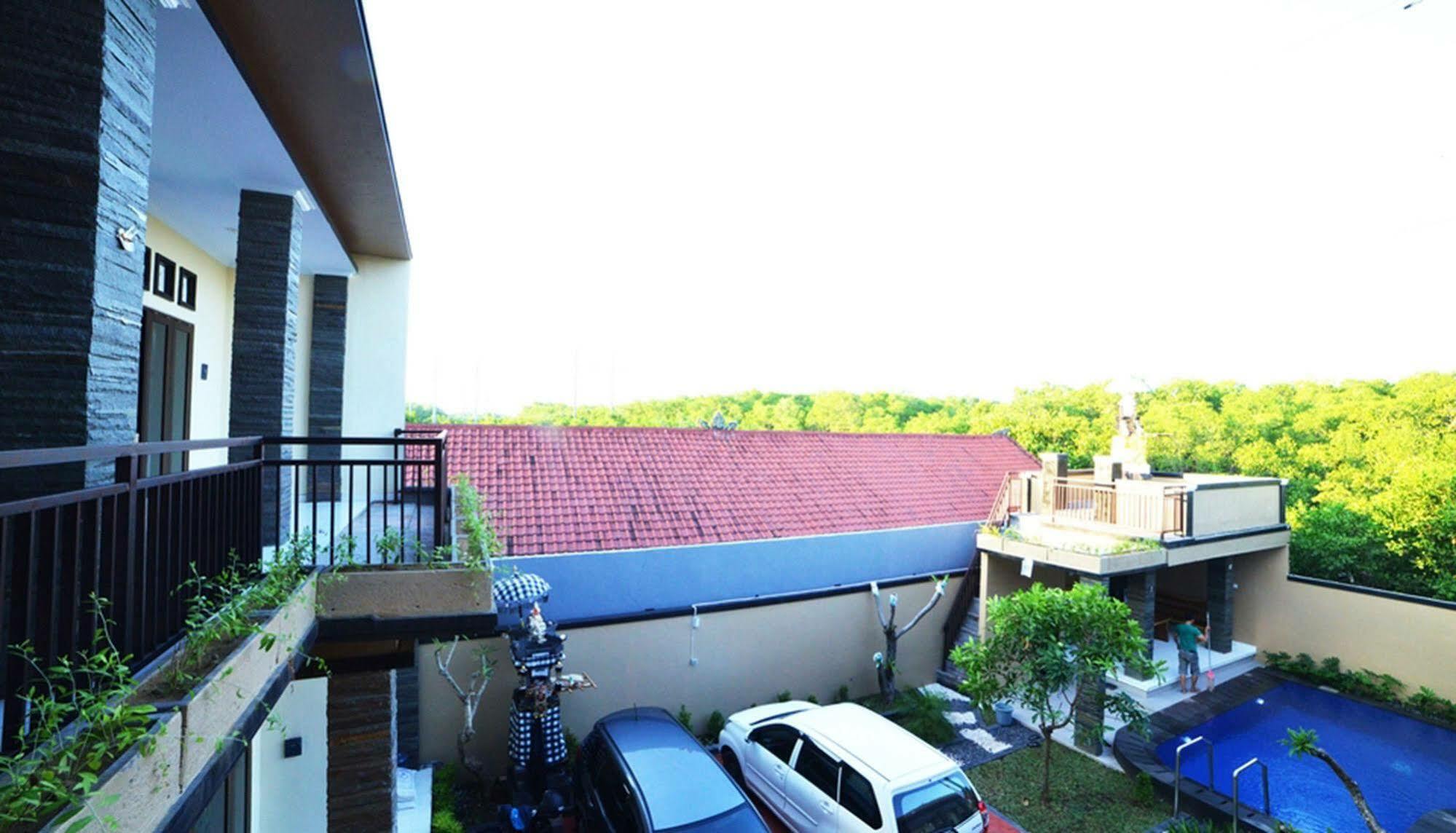 Ratu Guest House Kuta Selatan Екстериор снимка