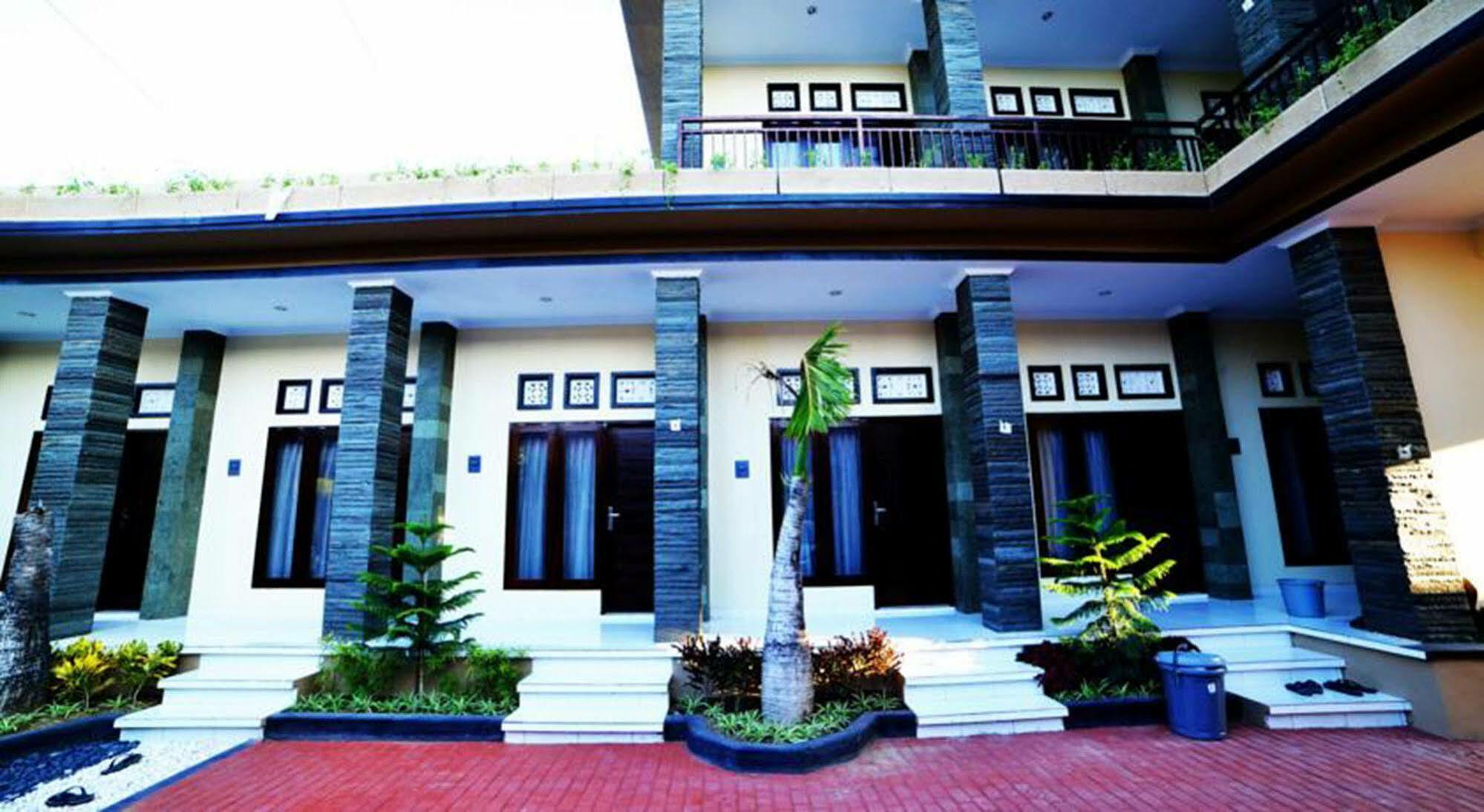 Ratu Guest House Kuta Selatan Екстериор снимка