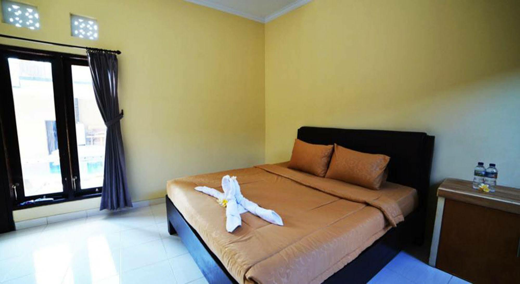 Ratu Guest House Kuta Selatan Екстериор снимка