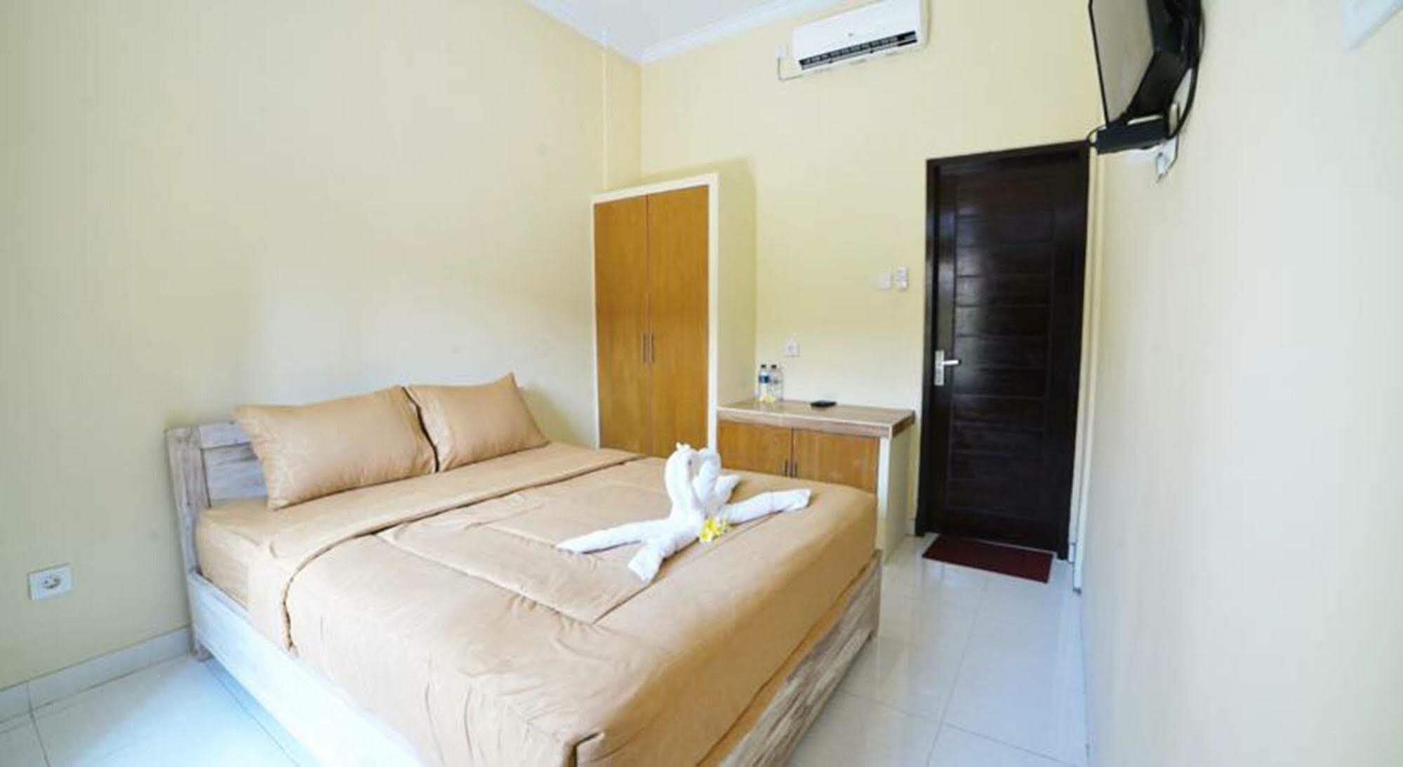 Ratu Guest House Kuta Selatan Екстериор снимка